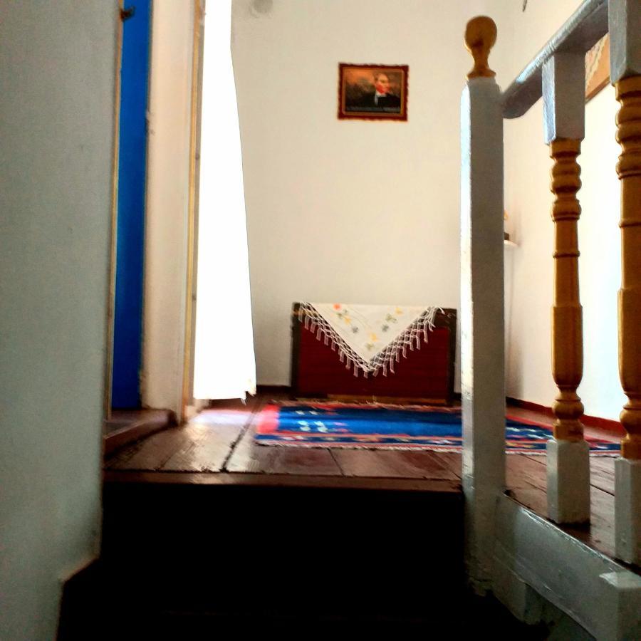 Ayvalik 1881 Pansiyon Екстер'єр фото