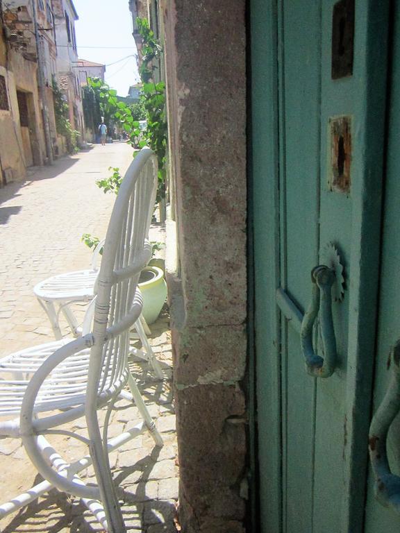 Ayvalik 1881 Pansiyon Екстер'єр фото